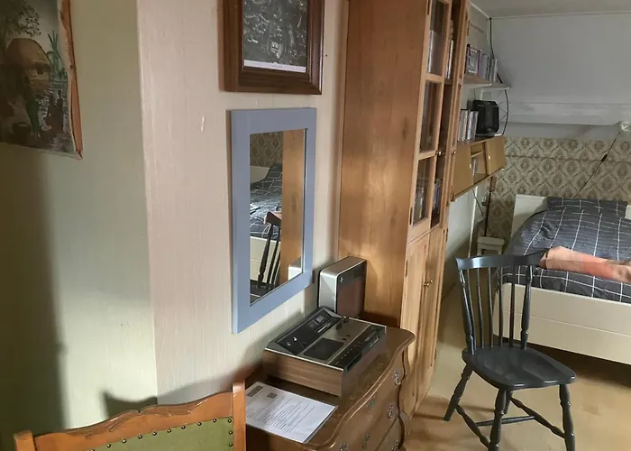 Homestay Het Werkhuis, Terug In De Tijd Uden