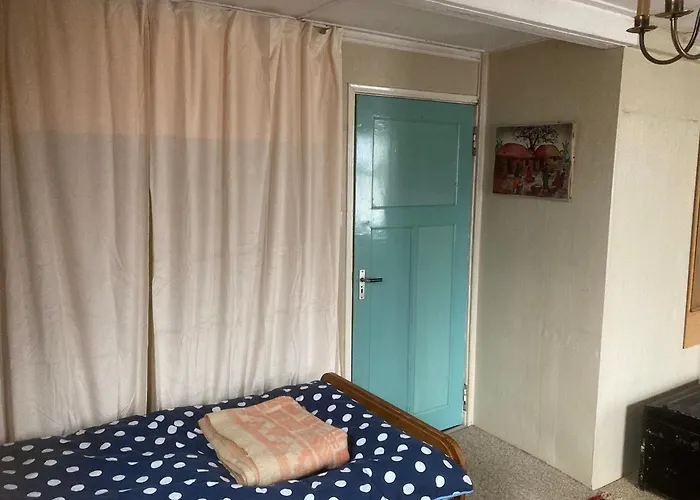 Het Werkhuis, Terug In De Tijd Homestay