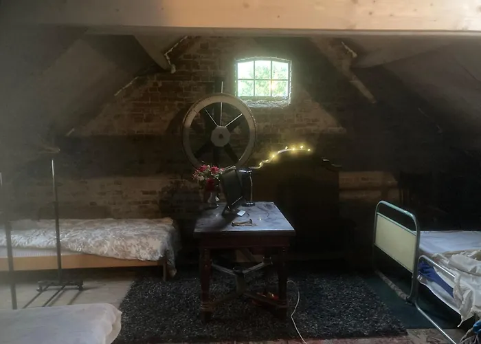 Homestay Het Werkhuis, Terug In De Tijd Uden