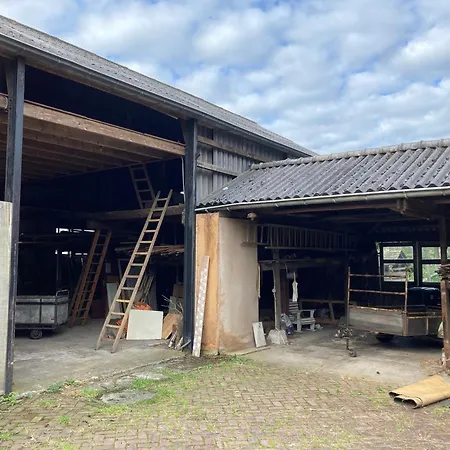 Het Werkhuis, Terug In De Tijd 民宿 乌登