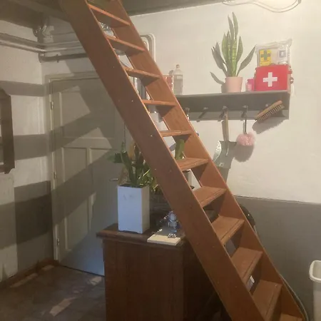 Het Werkhuis, Terug In De Tijd * Уден