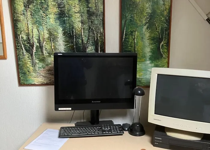 Het Werkhuis, Terug In De Tijd * Уден